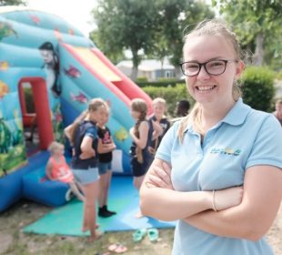 Camping 4 étoiles Nord Pas de Calais : équipe animation des Dunes