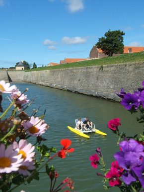 camping Gravelines près de Dunkerque : vue des fortifications